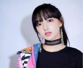 瓜地吃瓜程潇,程潇演绎夏日清新风