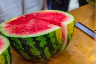 安宁大学城吃瓜,校园吃瓜指南，一网打尽热门美食