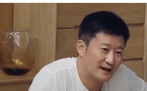 吴京谢楠吃瓜,揭秘娱乐圈夫妻日常