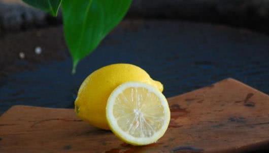 小黑妞吃瓜,小黑妞的瓜田奇遇记