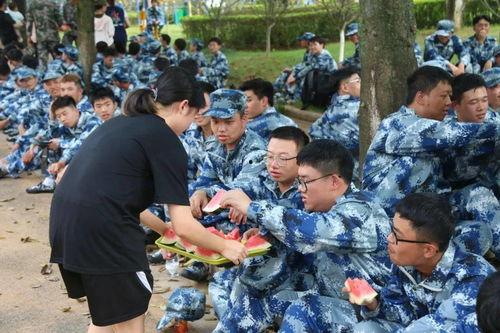 带你吃瓜军训趣事,那些难忘的欢乐时光